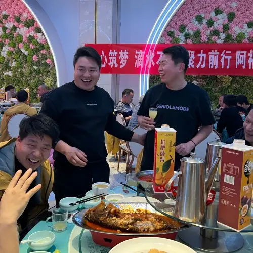 团队聚餐